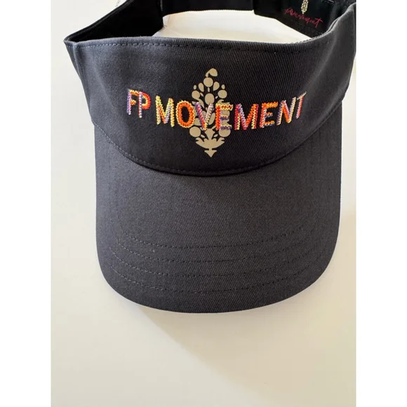 Free People Movement Tee Time Visor NWT Navy - Picture 7 of 7